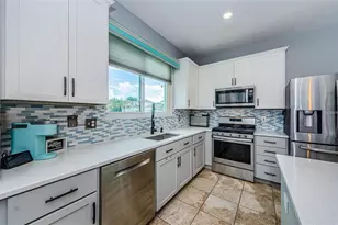 1810 Winsloe Dr, Trinity, FL 34655 - Photo 9