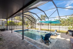 1810 Winsloe Dr, Trinity, FL 34655 - Photo 35