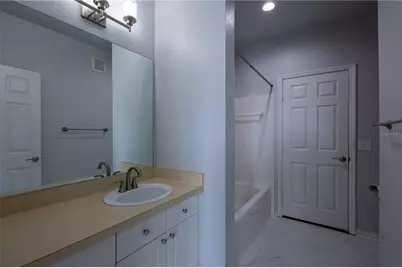 18001 Richmond Place Drive #427, Tampa, FL 33647 - Photo 5