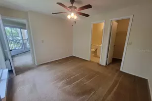 10024 Strafford Oak Ct, Tampa, FL 33624 - Photo 11