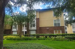 10024 Strafford Oak Ct, Tampa, FL 33624 - Photo 1