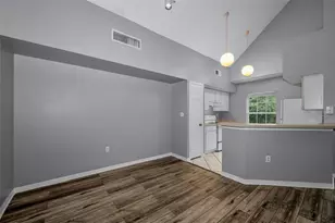 9078 Lake Chase Island Way, Tampa, FL 33626 - Photo 17