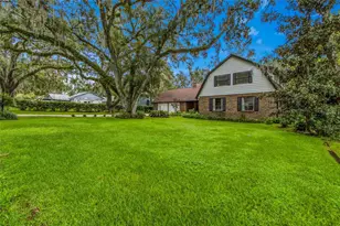 527 Colonial Dr, Brooksville, FL 34601 - Photo 9