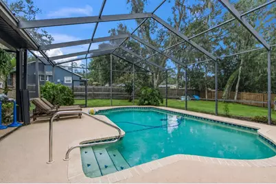 527 Colonial Drive, Brooksville, FL 34601 - Photo 3
