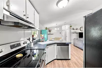 18051 Porsche Place, Spring Hill, FL 34610 - Photo 15