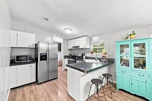 18051 Porsche Pl, Spring Hill, FL 34610 - Photo 13