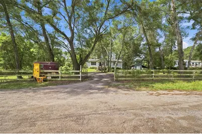 18051 Porsche Place, Spring Hill, FL 34610 - Photo 3