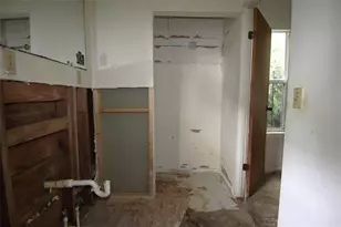1422 W Humphrey St, Tampa, FL 33604 - Photo 23