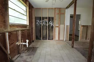 1422 W Humphrey St, Tampa, FL 33604 - Photo 13