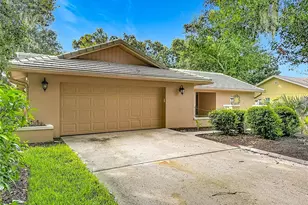 3097 Edgemoor Dr, Palm Harbor, FL 34685 - Photo 3