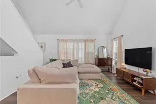 9186 Lake Chase Island Way, Tampa, FL 33626 - Photo 11