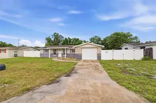 11105 Areca Dr, Port Richey, FL 34668 - Photo 5