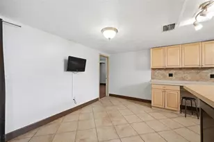 11105 Areca Dr, Port Richey, FL 34668 - Photo 9