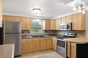11105 Areca Dr, Port Richey, FL 34668 - Photo 35