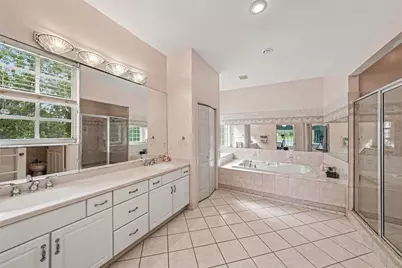 9723 Yeshua Way, Tampa, FL 33618 - Photo 33