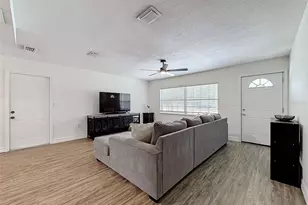 7022 W Crestview Ln, Crystal River, FL 34429 - Photo 5