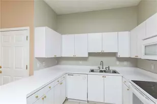 4751 W Marine Pkwy, New Port Richey, FL 34652 - Photo 15