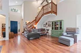3274 Montrose Cir, Palm Harbor, FL 34684 - Photo 5