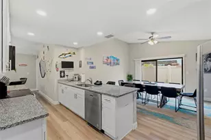 2475 Gulf Breeze Cir, Palm Harbor, FL 34683 - Photo 43