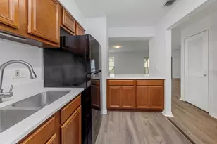 643 Haven Pl, Tarpon Springs, FL 34689 - Photo 9