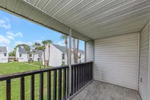 643 Haven Pl, Tarpon Springs, FL 34689 - Photo 27