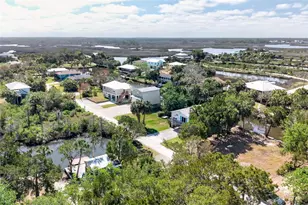 12122 W Gulf Breeze Ct, Crystal River, FL 34429 - Photo 49