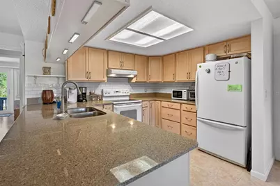 12122 W Gulf Breeze Court, Crystal River, FL 34429 - Photo 15