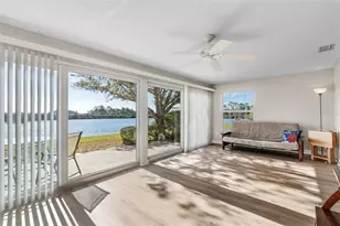 11568 W Bayshore Dr, Crystal River, FL 34429 - Photo 17