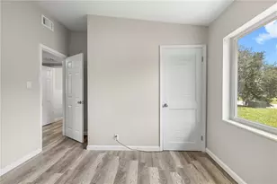 8616 Shirley Dr, Temple Terrace, FL 33617 - Photo 15