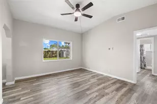 8616 Shirley Dr, Temple Terrace, FL 33617 - Photo 3