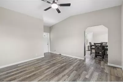 8616 Shirley Drive, Temple Terrace, FL 33617 - Photo 7