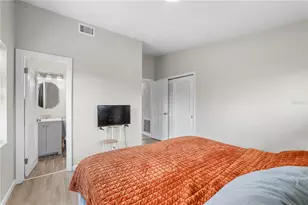 8616 Shirley Dr, Temple Terrace, FL 33617 - Photo 9