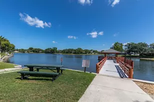 11436 Versailles Ln, Port Richey, FL 34668 - Photo 39