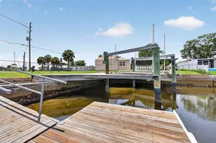 13224 Neptune Dr, Hudson, FL 34667 - Photo 15