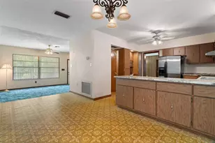 6095 Zirkels Cir, Brooksville, FL 34604 - Photo 11