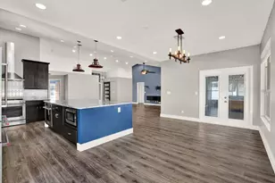 1427 Bay View St, Tarpon Springs, FL 34689 - Photo 23