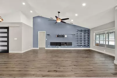 1427 Bay View Street, Tarpon Springs, FL 34689 - Photo 11