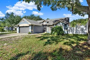 1427 Bay View St, Tarpon Springs, FL 34689 - Photo 5