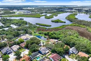 1427 Bay View St, Tarpon Springs, FL 34689 - Photo 49