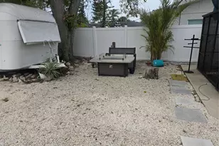 108 W 75th St, Bradenton, FL 34209 - Photo 7