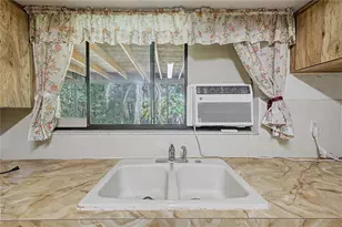 18255 Lake Lindsey Rd, Brooksville, FL 34601 - Photo 19