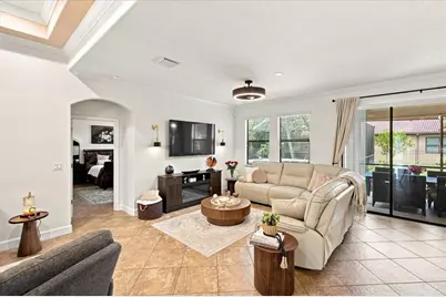 4508 Grand Lakeside Drive E, Palm Harbor, FL 34684 - Photo 9