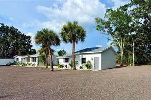 1322 N Pinellas Ave, Tarpon Springs, FL 34689 - Photo 13