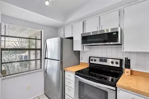 2008 Sunset Grove Ln, Clearwater, FL 33765 - Photo 5