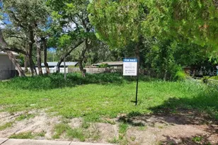 1922 Virginia Ave, Tarpon Springs, FL 34689 - Photo 1