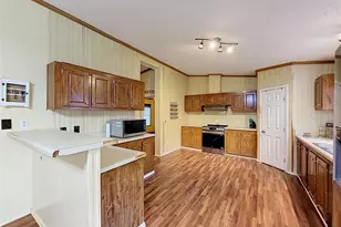 14080 SE 122nd Lane Rd, Ocklawaha, FL 32179 - Photo 17