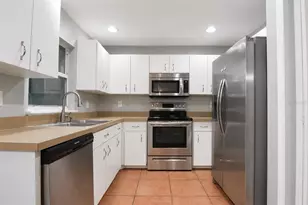 183 Highland Rd, Tarpon Springs, FL 34689 - Photo 9