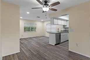 9108 Spring Hill Dr, Spring Hill, FL 34608 - Photo 11