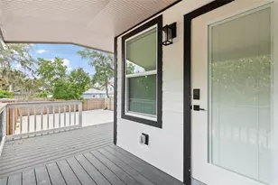 136 N Ring Ave, Tarpon Springs, FL 34689 - Photo 21