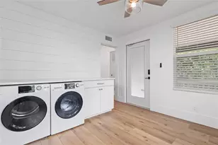 136 N Ring Ave, Tarpon Springs, FL 34689 - Photo 19